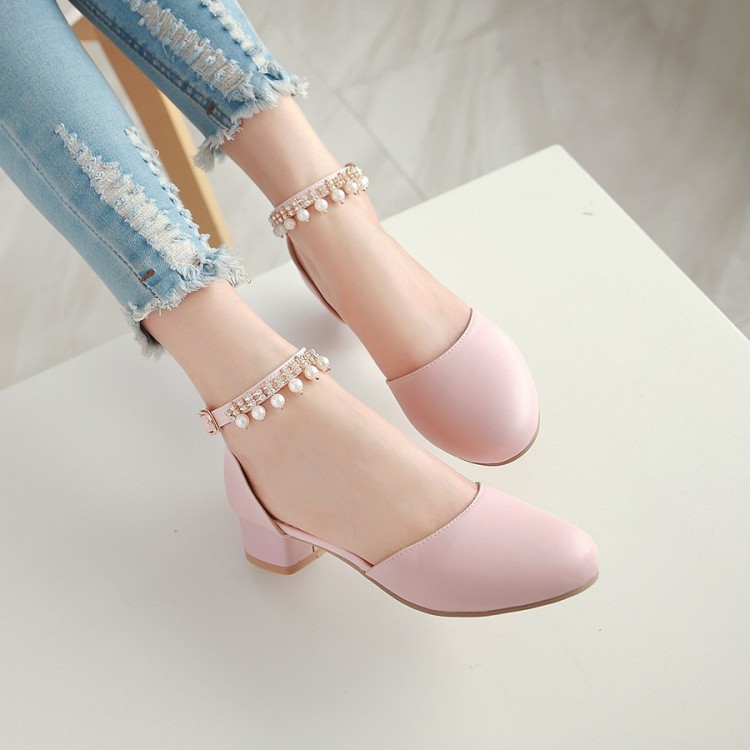 Sweet Low Heel Closed Toe Sandals with Beads and Rhinestones - Image 2