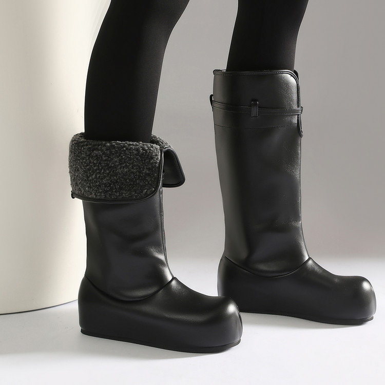Women's High Top Winter Shoes with Faux Fur Lining and Buckle Detail - Image 5